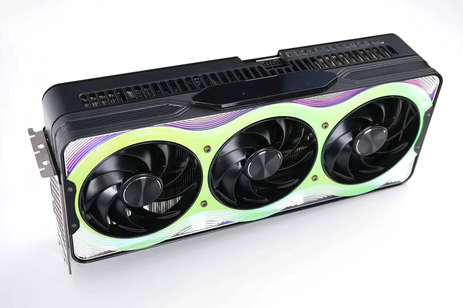 Palit GeForce RTX 5090 GameRoc - Rtx 5090 32Gb incelemesi ve fiyatı